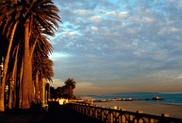Santa_Monica_Palisades_Walk Santa_Monica_Palisades_Walk